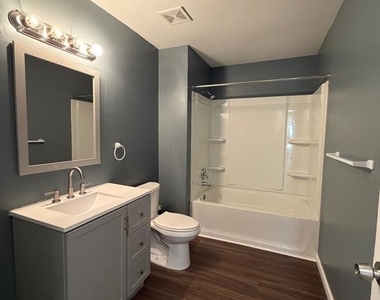 478 Jarvis Road - Photo Thumbnail 7