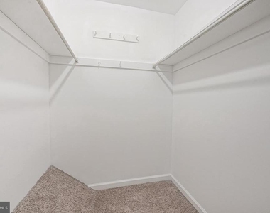 1051 Harbour Drive - Photo Thumbnail 24