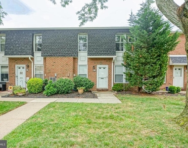 1051 Harbour Drive - Photo Thumbnail 26