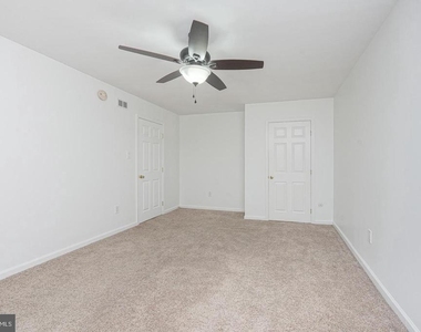 1051 Harbour Drive - Photo Thumbnail 23
