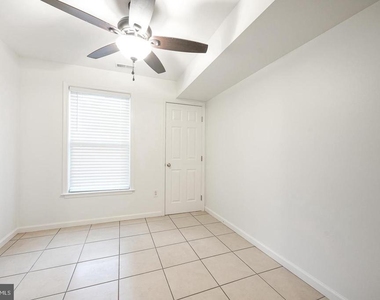 1051 Harbour Drive - Photo Thumbnail 13