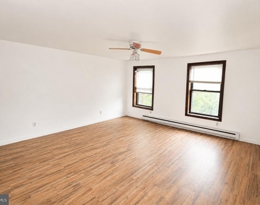 229 High Street - Photo Thumbnail 6