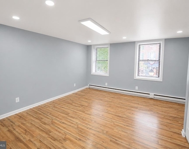 229 High Street - Photo Thumbnail 4