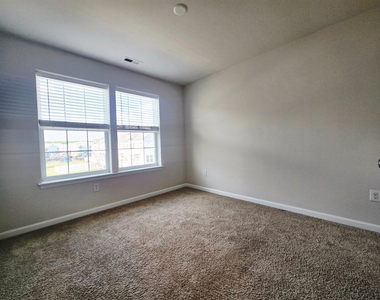 34 Autumn Park Drive - Photo Thumbnail 27