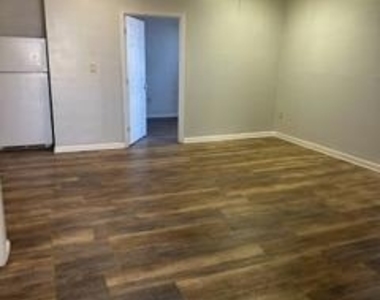 21614 Great Mills Road - Photo Thumbnail 2