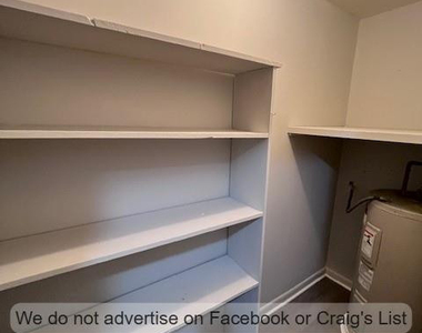 1021 W Rowan Street - Photo Thumbnail 3