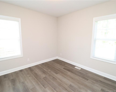 8424 Rhodes Road - Photo Thumbnail 24