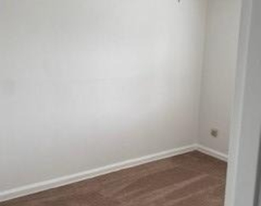 3903 25th Avenue - Photo Thumbnail 14
