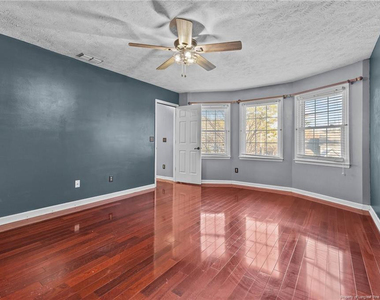 6824 Saint Julian Way - Photo Thumbnail 17