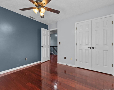 6824 Saint Julian Way - Photo Thumbnail 23