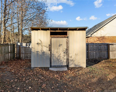 6824 Saint Julian Way - Photo Thumbnail 31