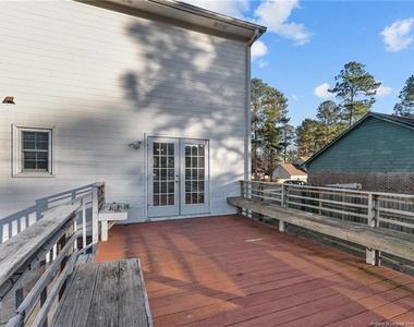 6824 Saint Julian Way - Photo Thumbnail 27