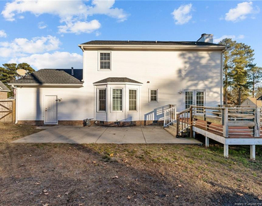 6824 Saint Julian Way - Photo Thumbnail 29