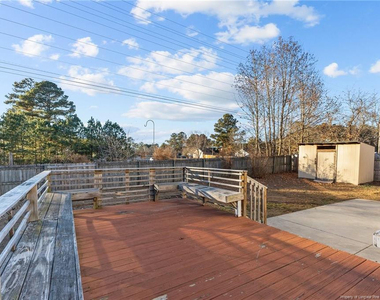 6824 Saint Julian Way - Photo Thumbnail 26