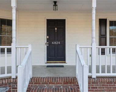 6824 Saint Julian Way - Photo Thumbnail 32
