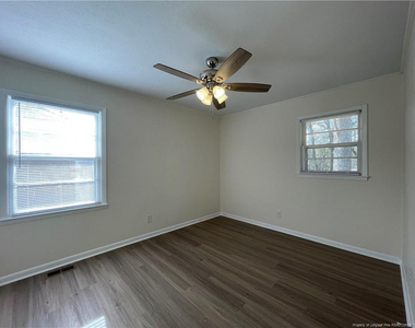 718 Dwain Drive - Photo Thumbnail 5