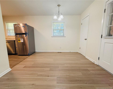 718 Dwain Drive - Photo Thumbnail 14