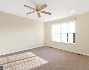 3937 Ettrick Court - Photo Thumbnail 10