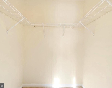 3937 Ettrick Court - Photo Thumbnail 18