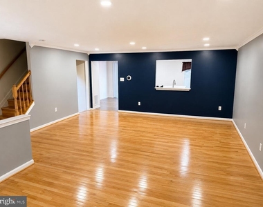 16312 Elkhorn Lane - Photo Thumbnail 3