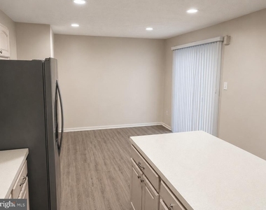 16312 Elkhorn Lane - Photo Thumbnail 2