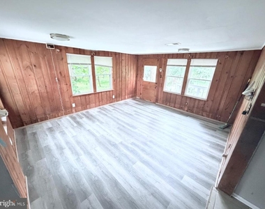 7315 Oxon Hill Road - Photo Thumbnail 2