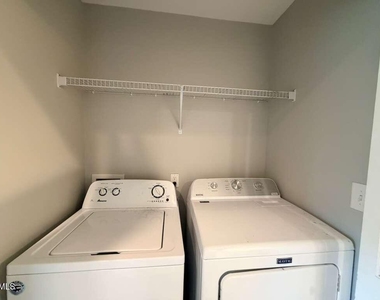 112 Brier Summit Place - Photo Thumbnail 16