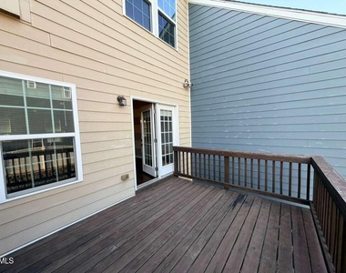 112 Brier Summit Place - Photo Thumbnail 10