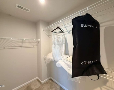 112 Brier Summit Place - Photo Thumbnail 14