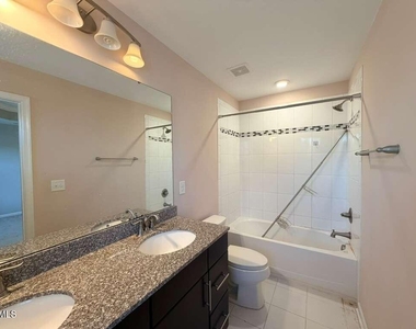 112 Brier Summit Place - Photo Thumbnail 13