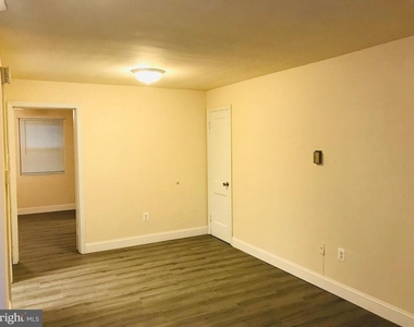 8809 Plymouth Street - Photo Thumbnail 5