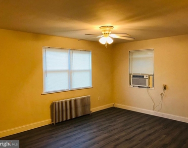 8809 Plymouth Street - Photo Thumbnail 3