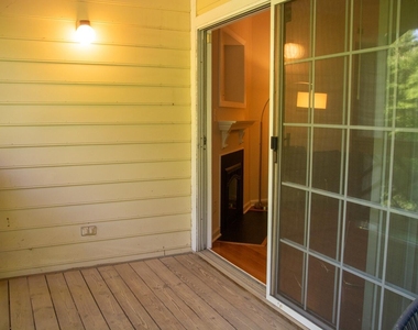 1010 Kingswood Drive - Photo Thumbnail 20