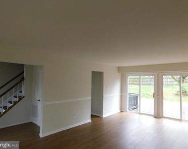 916 Pointer Ridge Drive - Photo Thumbnail 12