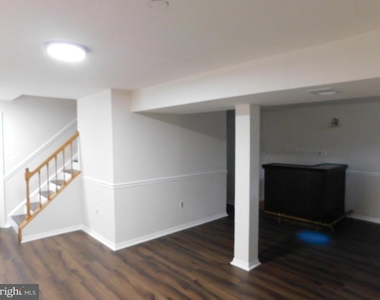 916 Pointer Ridge Drive - Photo Thumbnail 23