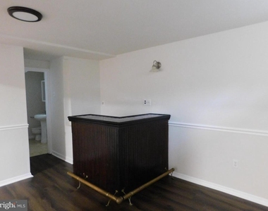 916 Pointer Ridge Drive - Photo Thumbnail 25