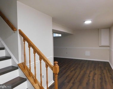 916 Pointer Ridge Drive - Photo Thumbnail 22