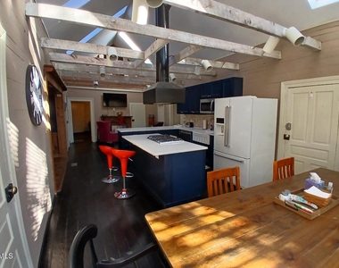 1920 Kelly Road - Photo Thumbnail 19