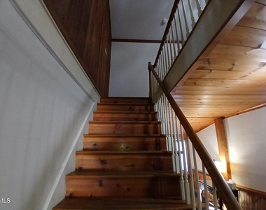 1920 Kelly Road - Photo Thumbnail 31