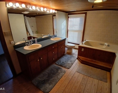 1920 Kelly Road - Photo Thumbnail 38