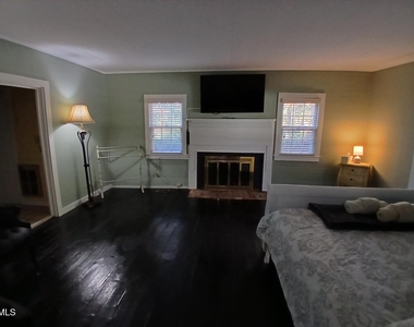1920 Kelly Road - Photo Thumbnail 11