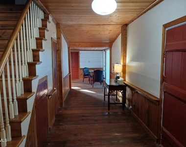 1920 Kelly Road - Photo Thumbnail 9