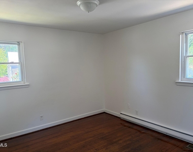 2710 Lawndale Avenue - Photo Thumbnail 4
