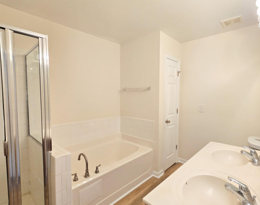 11721 Coppergate Drive - Photo Thumbnail 28