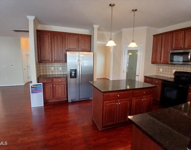 117 Station Drive - Photo Thumbnail 9