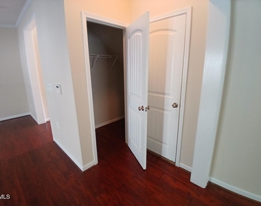 117 Station Drive - Photo Thumbnail 13