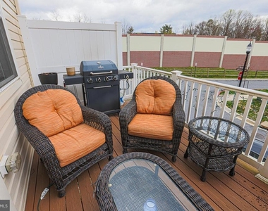 7104 Druce Way - Photo Thumbnail 28