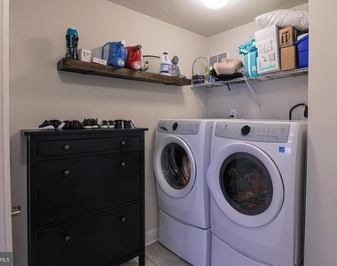 7104 Druce Way - Photo Thumbnail 29