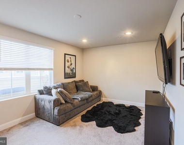 7104 Druce Way - Photo Thumbnail 22
