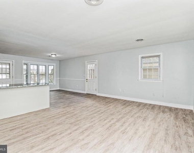 130 Hahn Road - Photo Thumbnail 5
